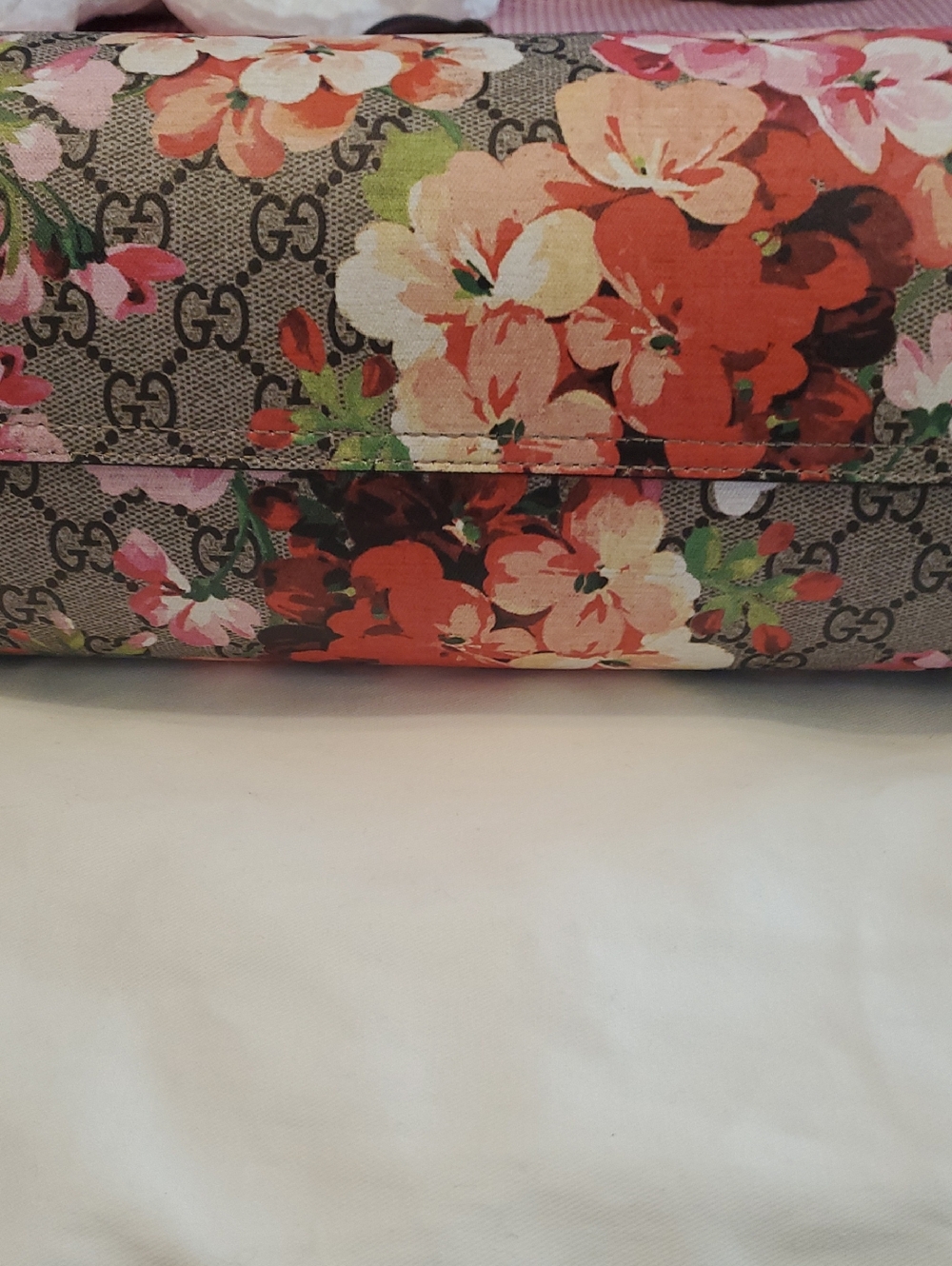 Gucci Floral GG Supreme Tote Bag in Pink Brown - Picture 6 of 13